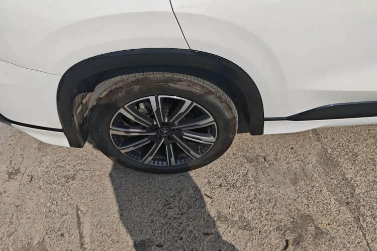 Used CHANGAN CS75 PLUS 2023 3rd Generation 1.5T Automatic Prestige Model Right Rear Wheel Hub
