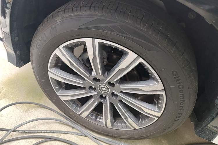 Used CHANGAN CS75 PLUS 2023 3rd Generation 1.5T Automatic Prestige Model Right Rear Wheel Hub