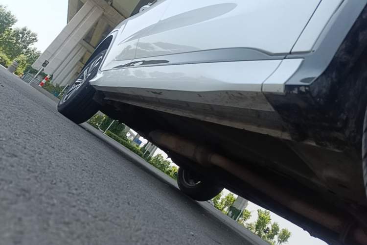 Used CHANGAN CS75 PLUS 2023 3rd Generation 1.5T Automatic Pilot Model Right Side Sill