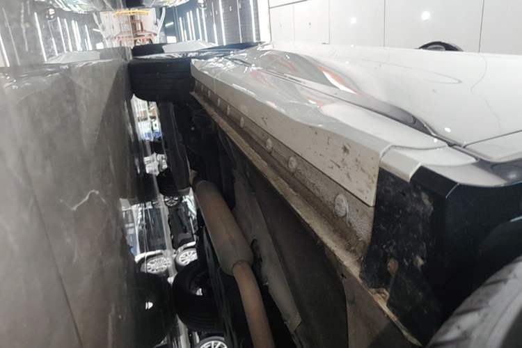 Used CHANGAN CS75 PLUS 2023 3rd Generation 1.5T Automatic Pilot Model Right Side Sill