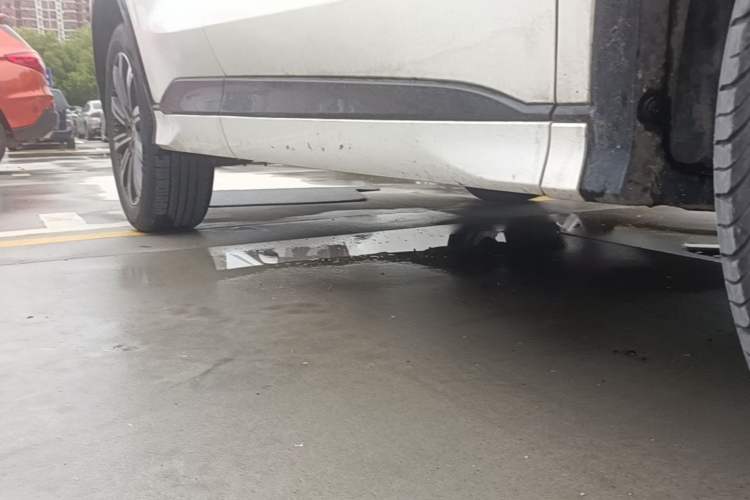 Used CHANGAN CS75 PLUS 2023 3rd Generation 1.5T Automatic Prestige Model Right Side Sill