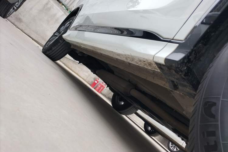 Used CHANGAN CS75 PLUS 2023 3rd Generation 1.5T Automatic Prestige Model Right Side Sill