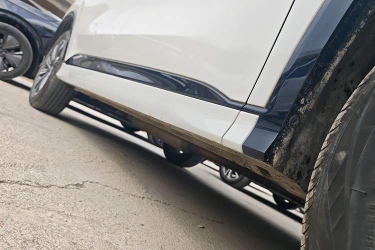 Used CHANGAN CS75 PLUS 2023 3rd Generation 1.5T Automatic Prestige Model Right Side Sill