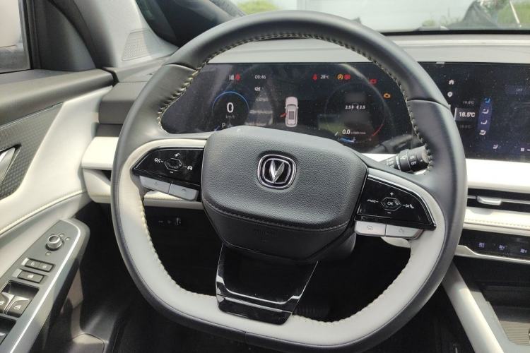 Used CHANGAN CS75 PLUS 2023 3rd Generation 1.5T Automatic Prestige Model Steering Wheel