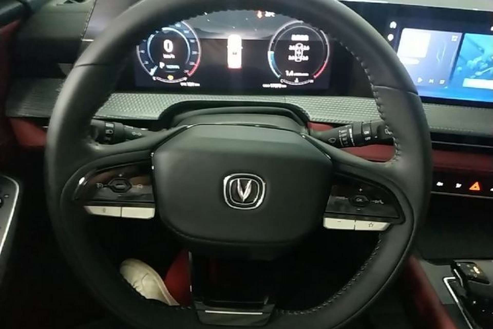 Used CHANGAN CS75 PLUS 2023 2nd Generation 1.5T Automatic Elite Version Steering Wheel