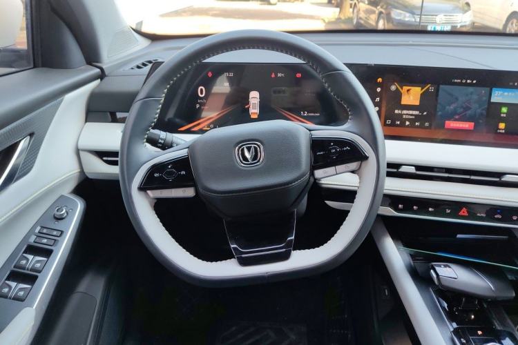 Used CHANGAN CS75 PLUS 2023 3rd Generation 1.5T Automatic Prestige Model Steering Wheel