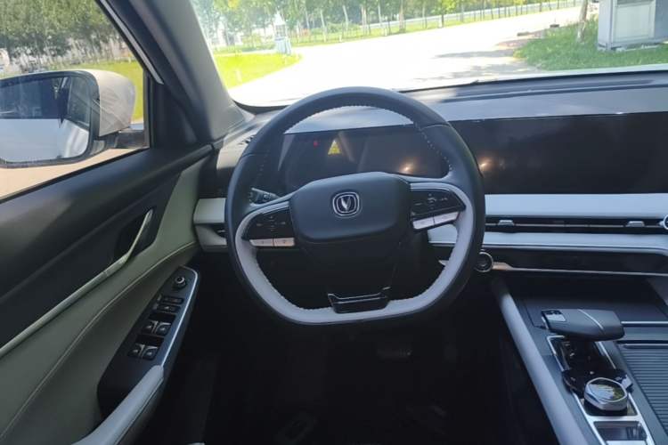 Used CHANGAN CS75 PLUS 2023 3rd Generation 1.5T Automatic Prestige Model Steering Wheel