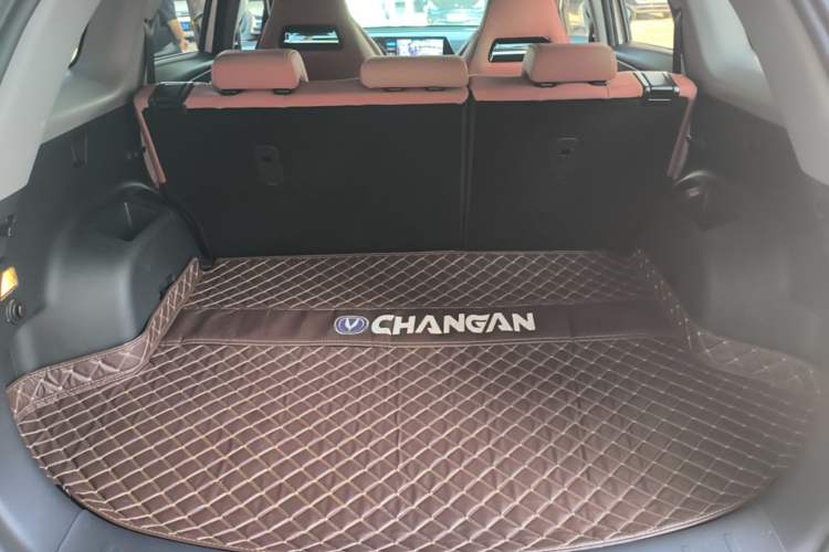 Used CHANGAN CS75 PLUS 2023 3rd Generation 1.5T Automatic Prestige Model Trunk