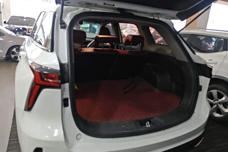Used CHANGAN CS75 PLUS 2023 2nd Generation 1.5T Automatic Elite Version Trunk