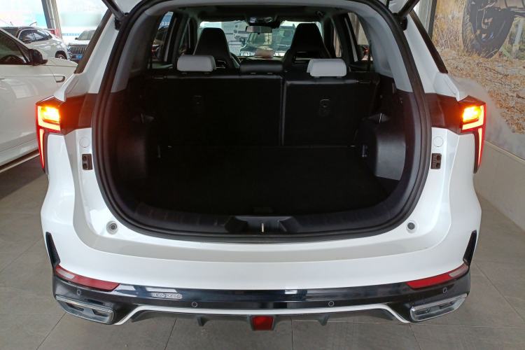 Used CHANGAN CS75 PLUS 2023 3rd Generation 2.0T Automatic Prestige Version Trunk
