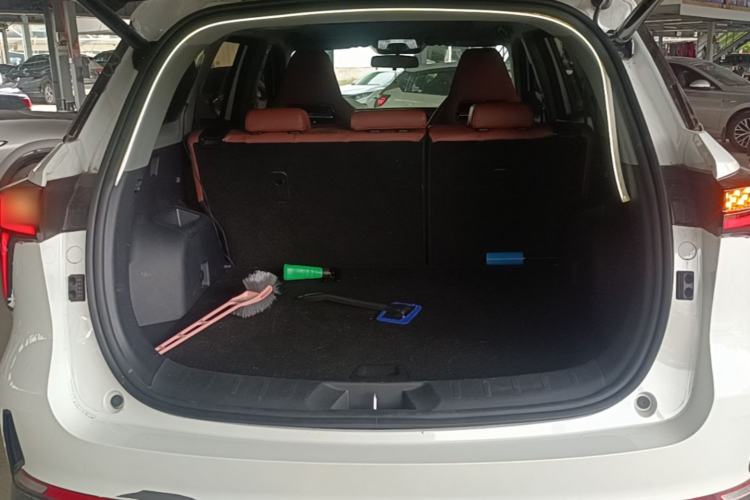 Used CHANGAN CS75 PLUS 2023 3rd Generation 1.5T Automatic Prestige Model Trunk