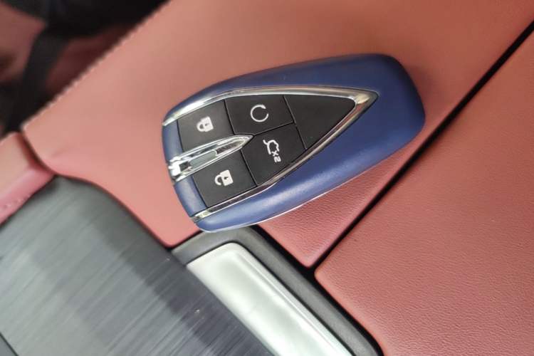 Used CHANGAN CS75 PLUS 2023 3rd Generation 1.5T Automatic Prestige Model Vehicle Key