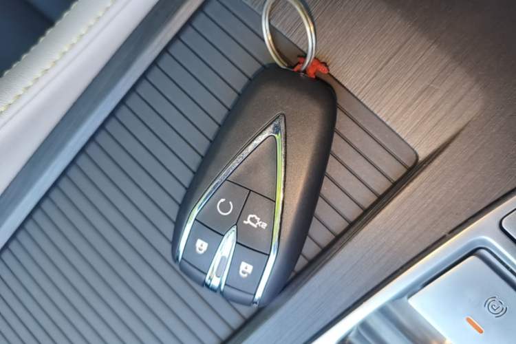 Used CHANGAN CS75 PLUS 2023 3rd Generation 1.5T Automatic Prestige Model Vehicle Key