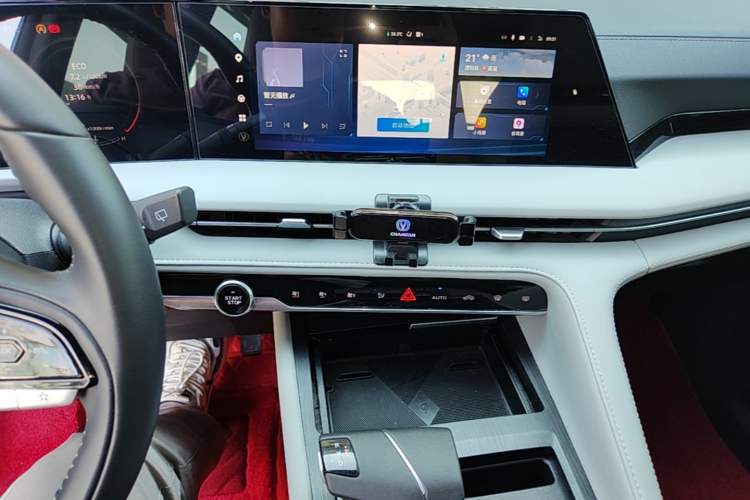 Used CHANGAN CS75 PLUS 2024 3rd Generation Champion Edition 1.5T Intelligent Drive Dynamic Model Audio And AC Panel