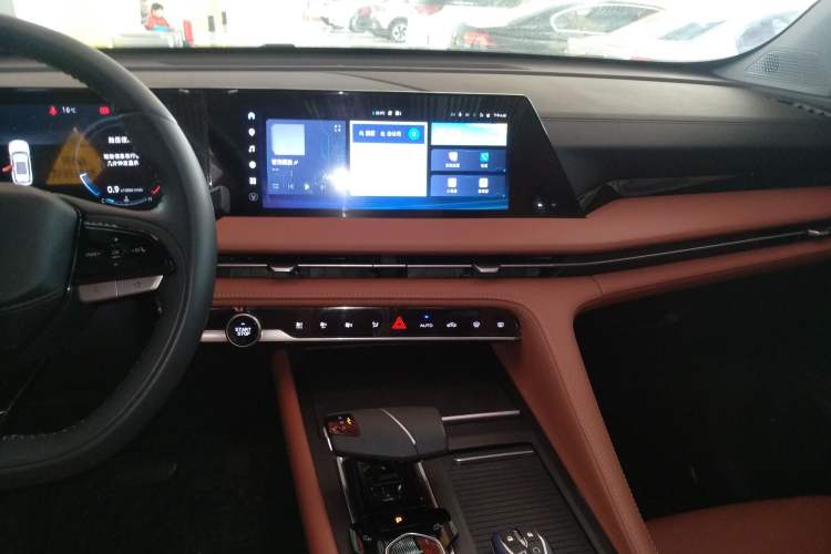 Used CHANGAN CS75 PLUS 2024 3rd Generation Champion Edition 1.5T Intelligent Drive Dynamic Model Audio And AC Panel