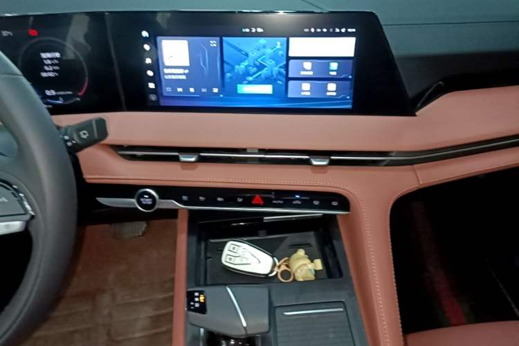 Used CHANGAN CS75 PLUS 2024 3rd Generation Champion Edition 1.5T Intelligent Drive Dynamic Model Audio And AC Panel