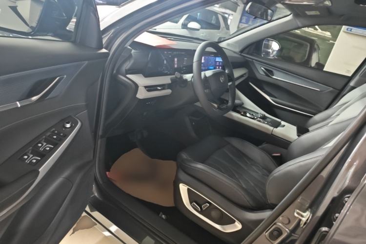 Used CHANGAN CS75 PLUS 2024 3rd Generation Champion Edition 1.5T Intelligent Drive Dynamic Model Driver Seat