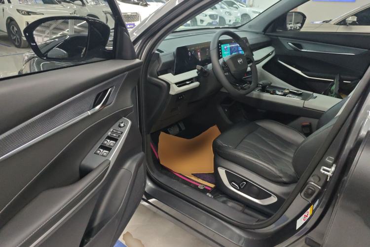 Used CHANGAN CS75 PLUS 2024 3rd Generation Champion Edition 1.5T Intelligent Drive Dynamic Model Driver Seat