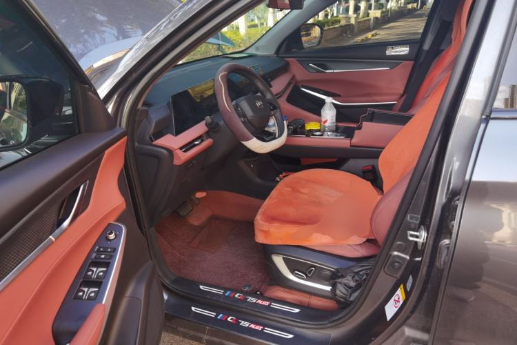 Used CHANGAN CS75 PLUS 2024 3rd Generation Champion Edition 1.5T Intelligent Drive Dynamic Model Driver Seat