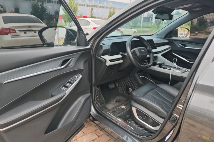 Used CHANGAN CS75 PLUS 2024 3rd Generation Champion Edition 1.5T Intelligent Drive Dynamic Model Driver Seat