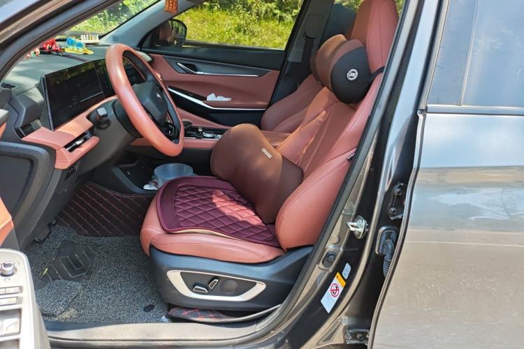Used CHANGAN CS75 PLUS 2024 3rd Generation Champion Edition 1.5T Intelligent Drive Dynamic Model Driver Seat