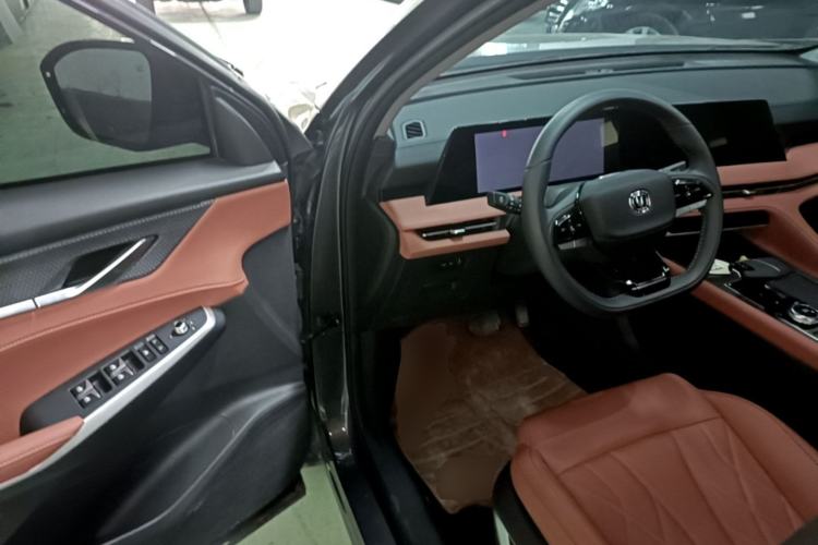 Used CHANGAN CS75 PLUS 2024 3rd Generation Champion Edition 1.5T Intelligent Drive Dynamic Model Driver Seat