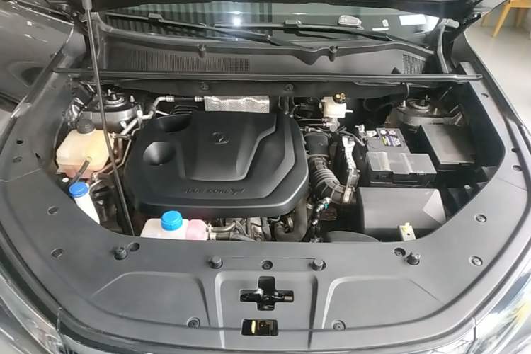 Used CHANGAN CS75 PLUS 2024 3rd Generation Champion Edition 1.5T Intelligent Drive Dynamic Model Engine Bay