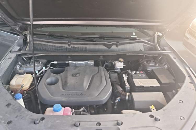 Used CHANGAN CS75 PLUS 2024 3rd Generation Champion Edition 1.5T Intelligent Drive Dynamic Model Engine Bay