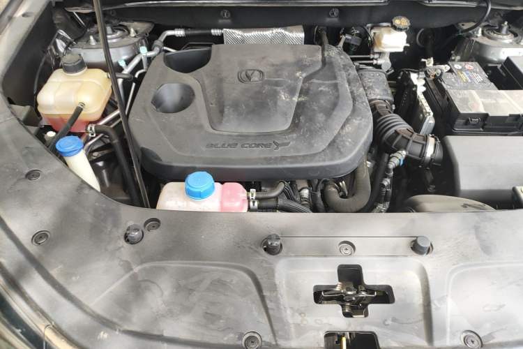 Used CHANGAN CS75 PLUS 2024 3rd Generation Champion Edition 1.5T Intelligent Drive Dynamic Model Engine Bay