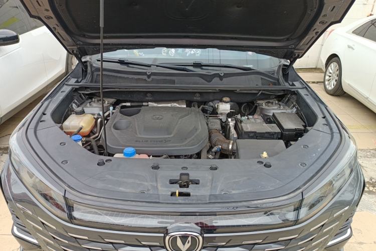 Used CHANGAN CS75 PLUS 2024 3rd Generation Champion Edition 1.5T Intelligent Drive Dynamic Model Engine Bay