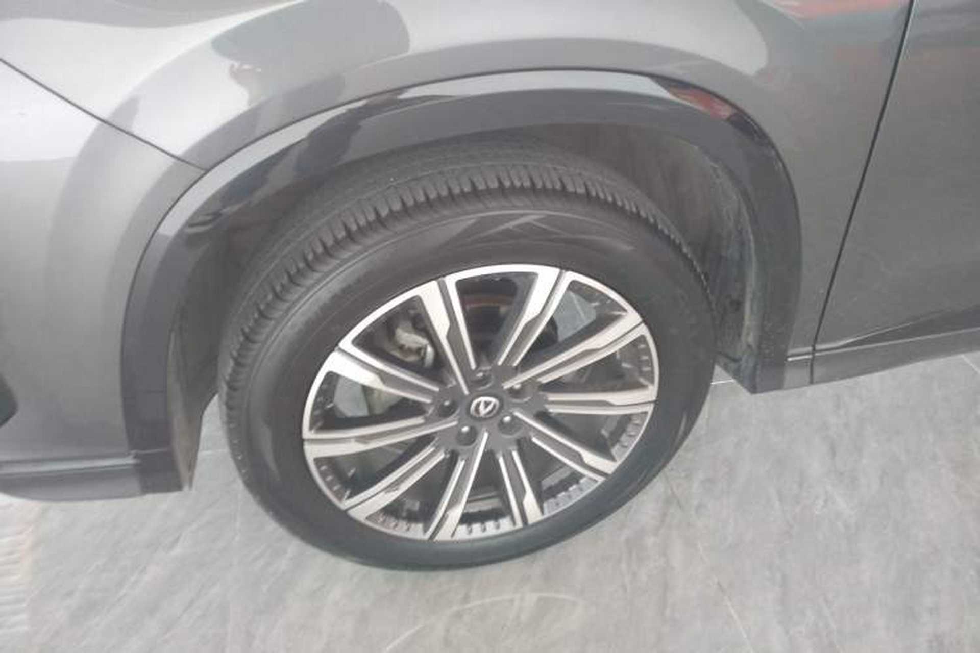 Used CHANGAN CS75 PLUS 2024 3rd Generation Champion Edition 1.5T Intelligent Drive Dynamic Model Exterior 1