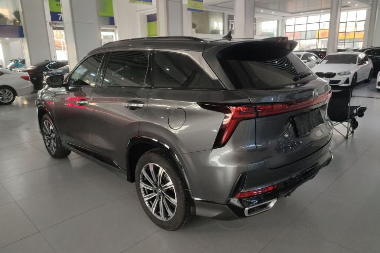 Used CHANGAN CS75 PLUS 2024 3rd Generation Champion Edition 1.5T Intelligent Drive Dynamic Model Exterior 2