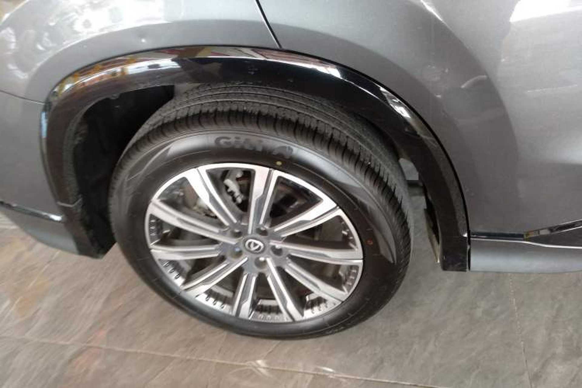 Used CHANGAN CS75 PLUS 2024 3rd Generation Champion Edition 1.5T Intelligent Drive Dynamic Model Exterior 2