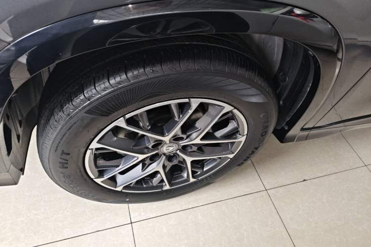 Used CHANGAN CS75 PLUS 2024 3rd Generation Champion Edition 1.5T Intelligent Drive Dynamic Model Exterior 2