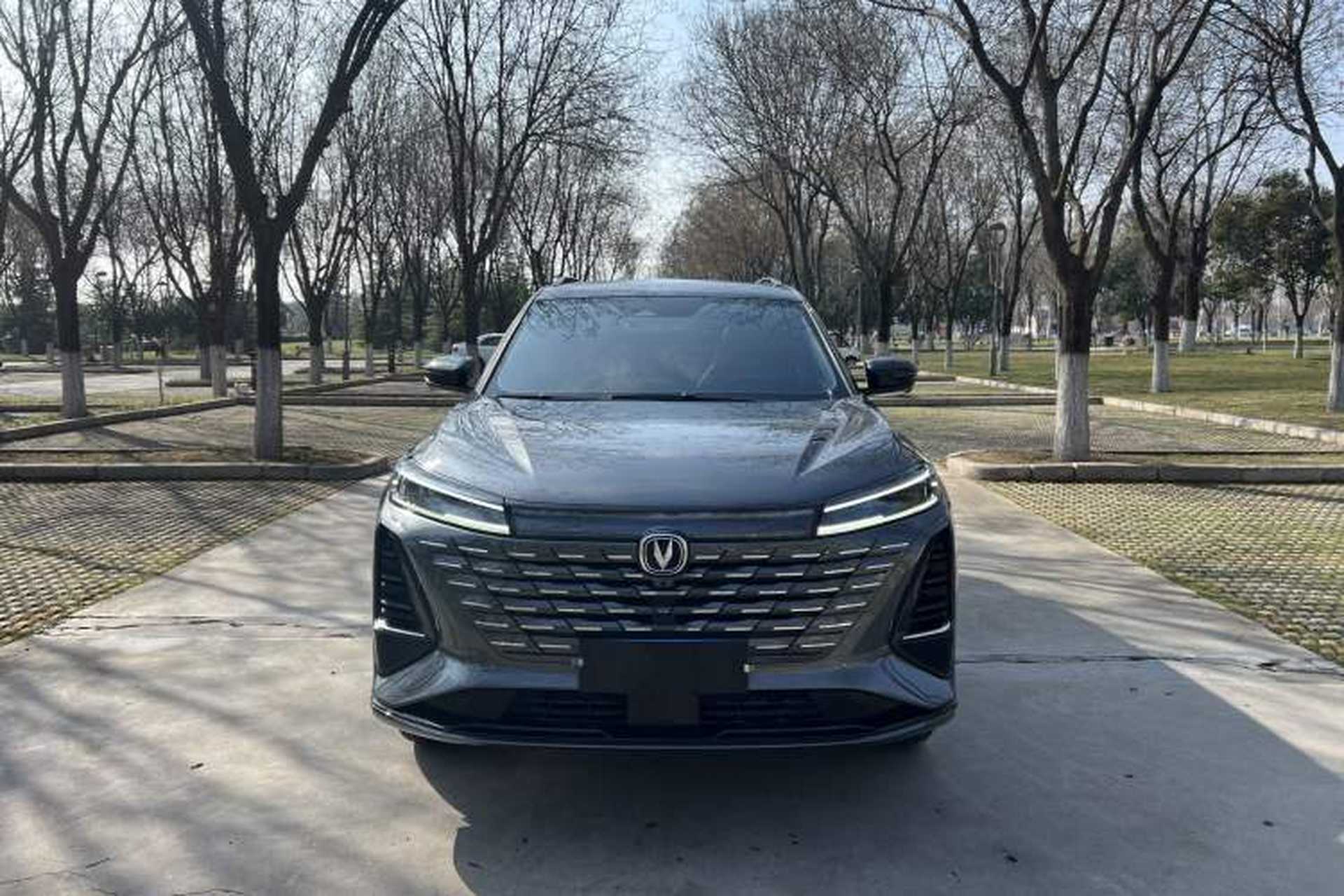 Used CHANGAN CS75 PLUS 2024 3rd Generation Champion Edition 1.5T Intelligent Drive Dynamic Model Exterior 3