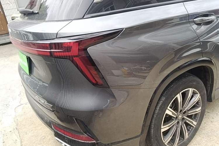 Used CHANGAN CS75 PLUS 2024 3rd Generation Champion Edition 1.5T Intelligent Drive Dynamic Model Exterior 3