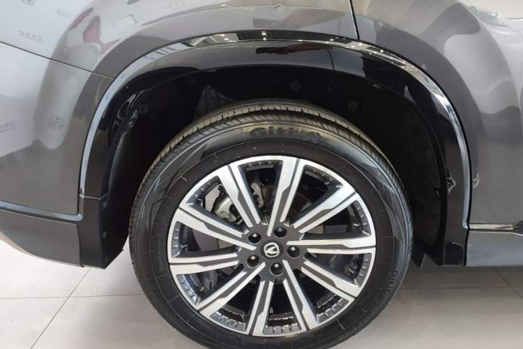 Used CHANGAN CS75 PLUS 2024 3rd Generation Champion Edition 1.5T Intelligent Drive Dynamic Model Exterior 5
