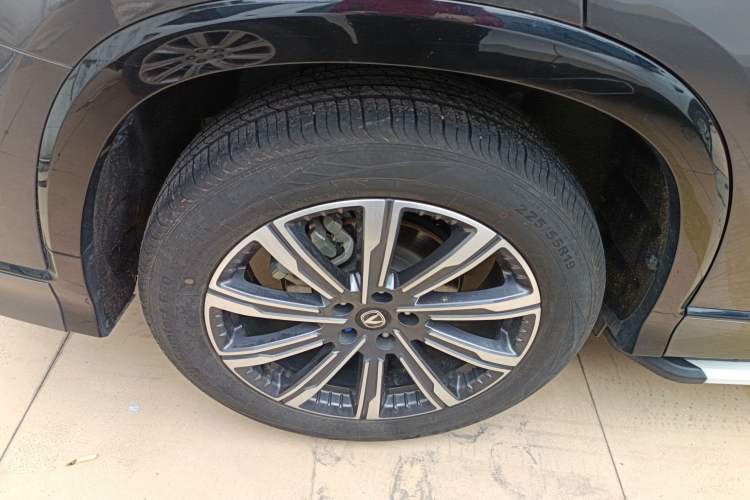 Used CHANGAN CS75 PLUS 2024 3rd Generation Champion Edition 1.5T Intelligent Drive Dynamic Model Exterior 5