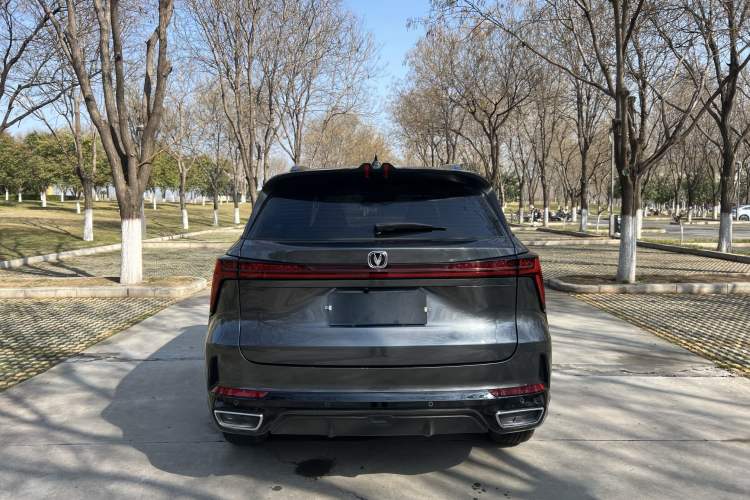 Used CHANGAN CS75 PLUS 2024 3rd Generation Champion Edition 1.5T Intelligent Drive Dynamic Model Exterior 6