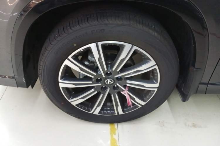 Used CHANGAN CS75 PLUS 2024 3rd Generation Champion Edition 1.5T Intelligent Drive Dynamic Model Exterior 7