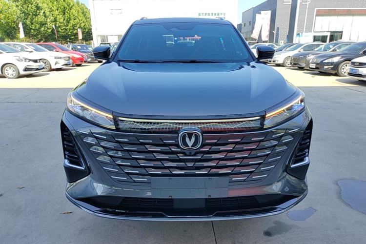 Used CHANGAN CS75 PLUS 2024 3rd Generation Champion Edition 1.5T Intelligent Drive Dynamic Model Front