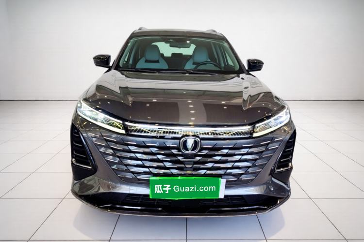 Used CHANGAN CS75 PLUS 2024 3rd Generation Champion Edition 1.5T Intelligent Drive Dynamic Model Front