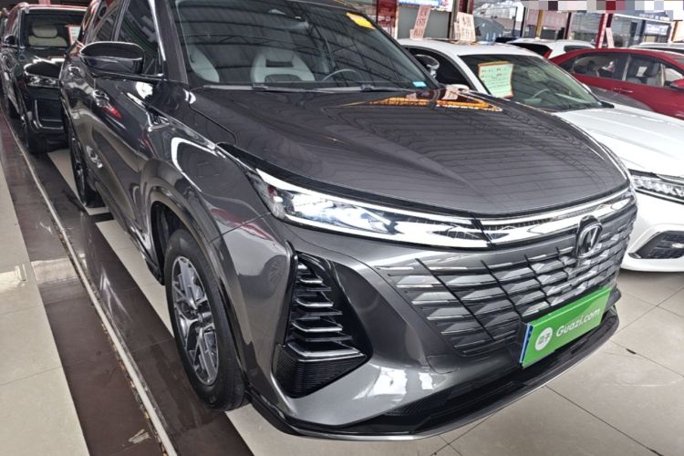 Used CHANGAN CS75 PLUS 2024 3rd Generation Champion Edition 1.5T Intelligent Drive Dynamic Model Front Right 45 Deg