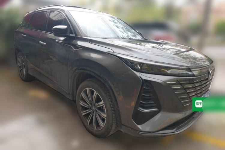 Used CHANGAN CS75 PLUS 2024 3rd Generation Champion Edition 2.0T Intelligent Drive Performance Model Front Right 45 Deg