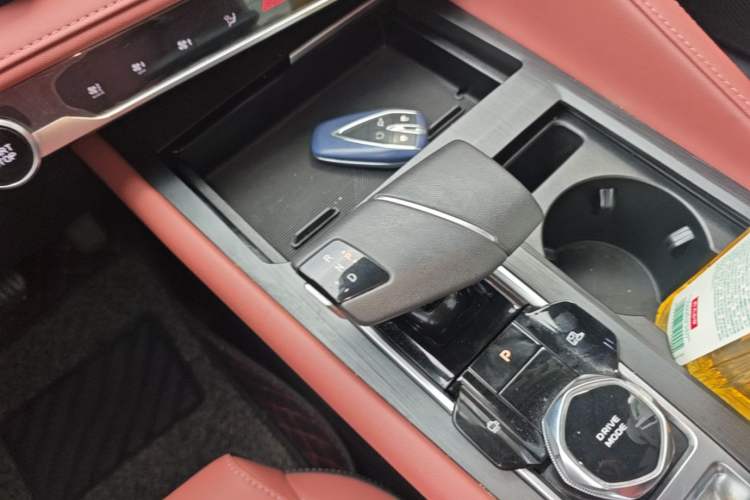 Used CHANGAN CS75 PLUS 2024 3rd Generation Champion Edition 1.5T Intelligent Drive Dynamic Model Gear Lever