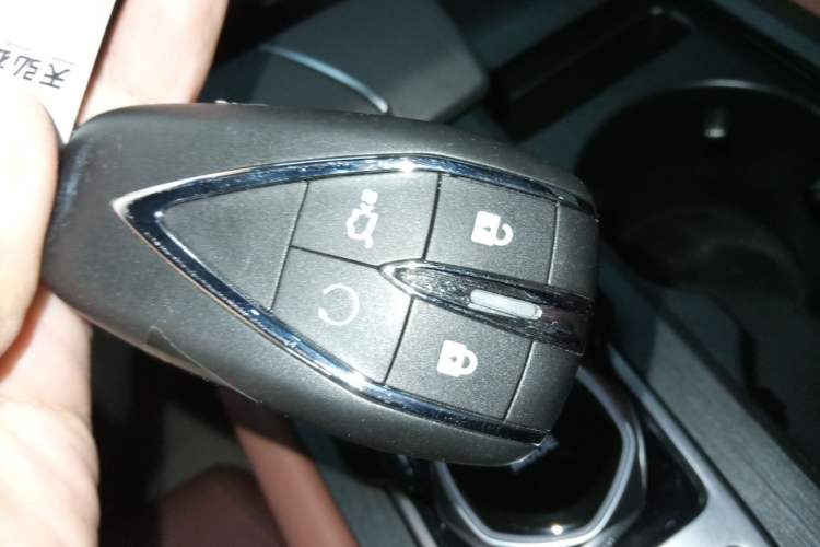 Used CHANGAN CS75 PLUS 2024 3rd Generation Champion Edition 1.5T Intelligent Drive Dynamic Model Interior 1
