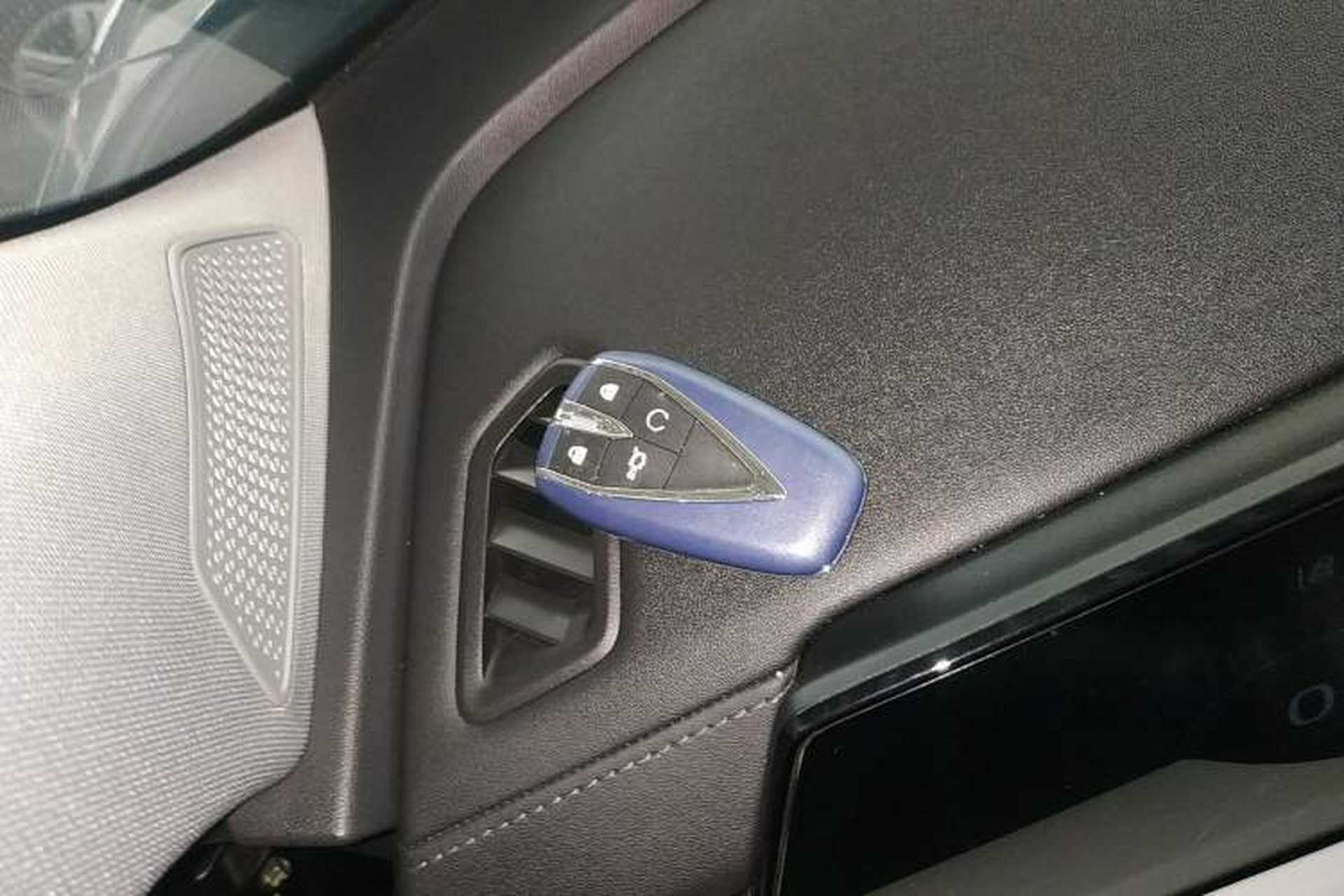 Used CHANGAN CS75 PLUS 2024 3rd Generation Champion Edition 1.5T Intelligent Drive Dynamic Model Interior 1