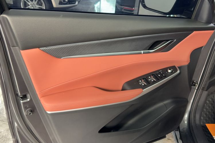 Used CHANGAN CS75 PLUS 2024 3rd Generation Champion Edition 2.0T Intelligent Drive Performance Model Interior 2