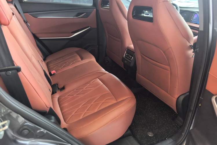 Used CHANGAN CS75 PLUS 2024 3rd Generation Champion Edition 1.5T Intelligent Drive Dynamic Model Interior 3