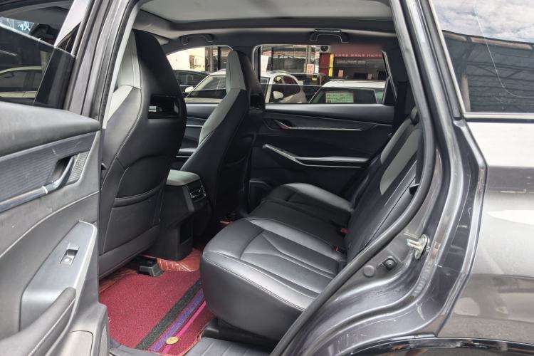 Used CHANGAN CS75 PLUS 2024 3rd Generation Champion Edition 1.5T Intelligent Drive Dynamic Model Interior 3
